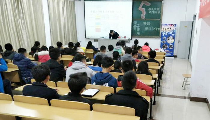 bevictor伟德学霸工作坊“CET-425”计划助力英语四六级